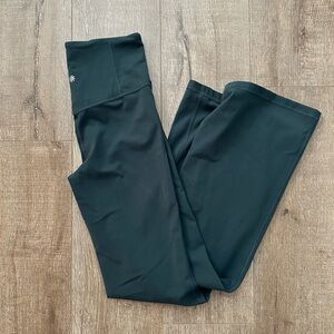 Athleta Elation Flare Pant Legging size S